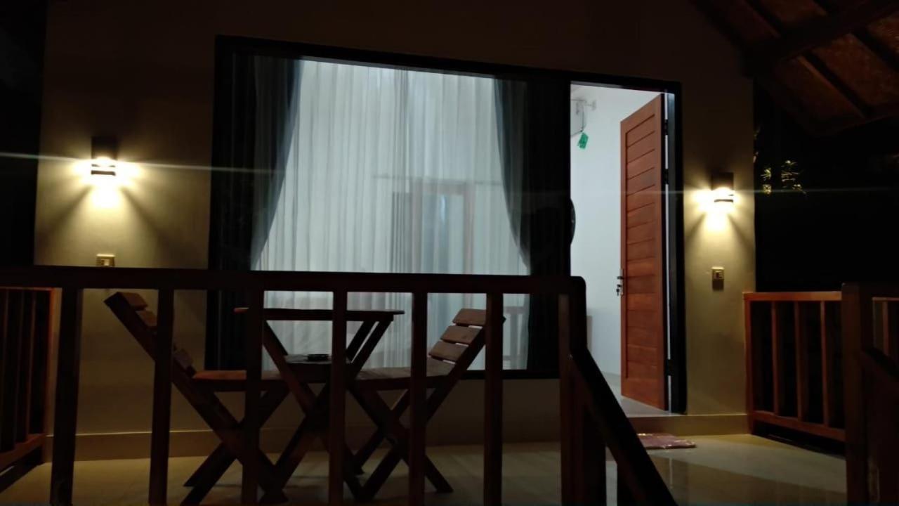 Vina Bungalow Toyapakeh エクステリア 写真