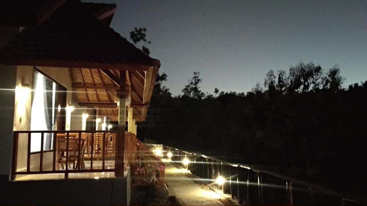 Vina Bungalow Toyapakeh エクステリア 写真